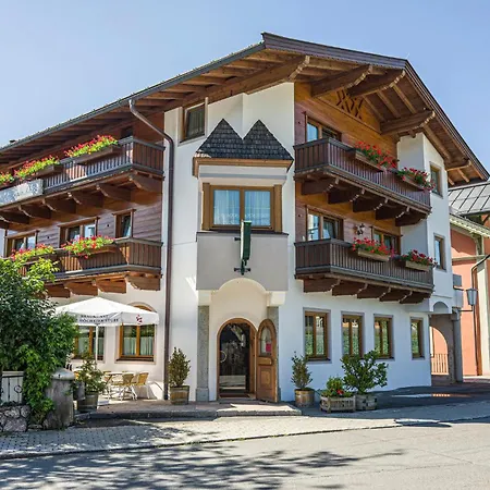 Apartment Attraktive Ferienwohnung *